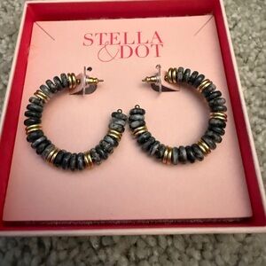Stella & Dot Black and Gold Modern Bohemian Beaded Hoop Earrings